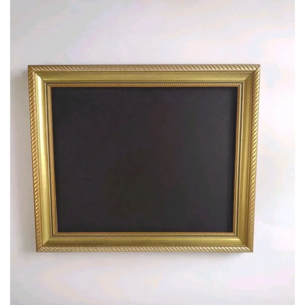 Gold Painted Wood Photo/ Picture Frame W/Glass 8X10” Rope Detail wall decor